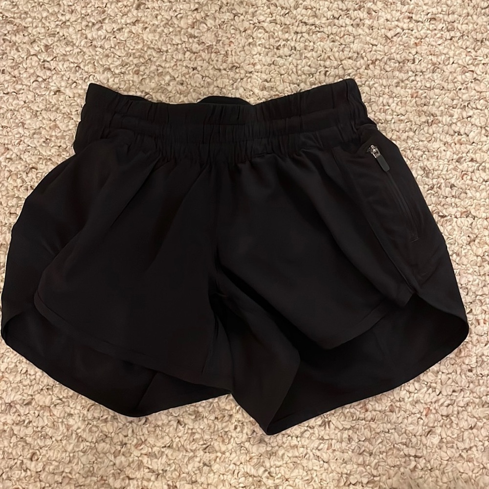 LIKE NEW- lulu lemon tracker shorts
